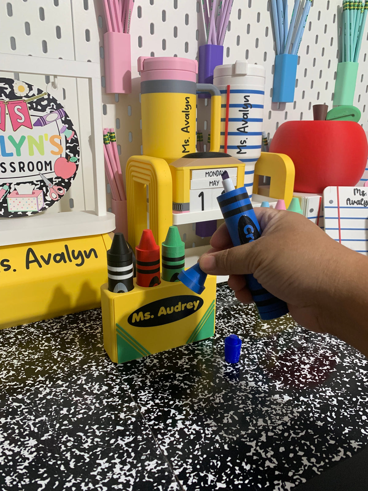 Crayon Dry Eraser Marker Holder, Magnetic Dry Erase Marker Holder, Personalized Teacher Gift, Classroom Whiteboard Accessory, Teacher Desk Gift