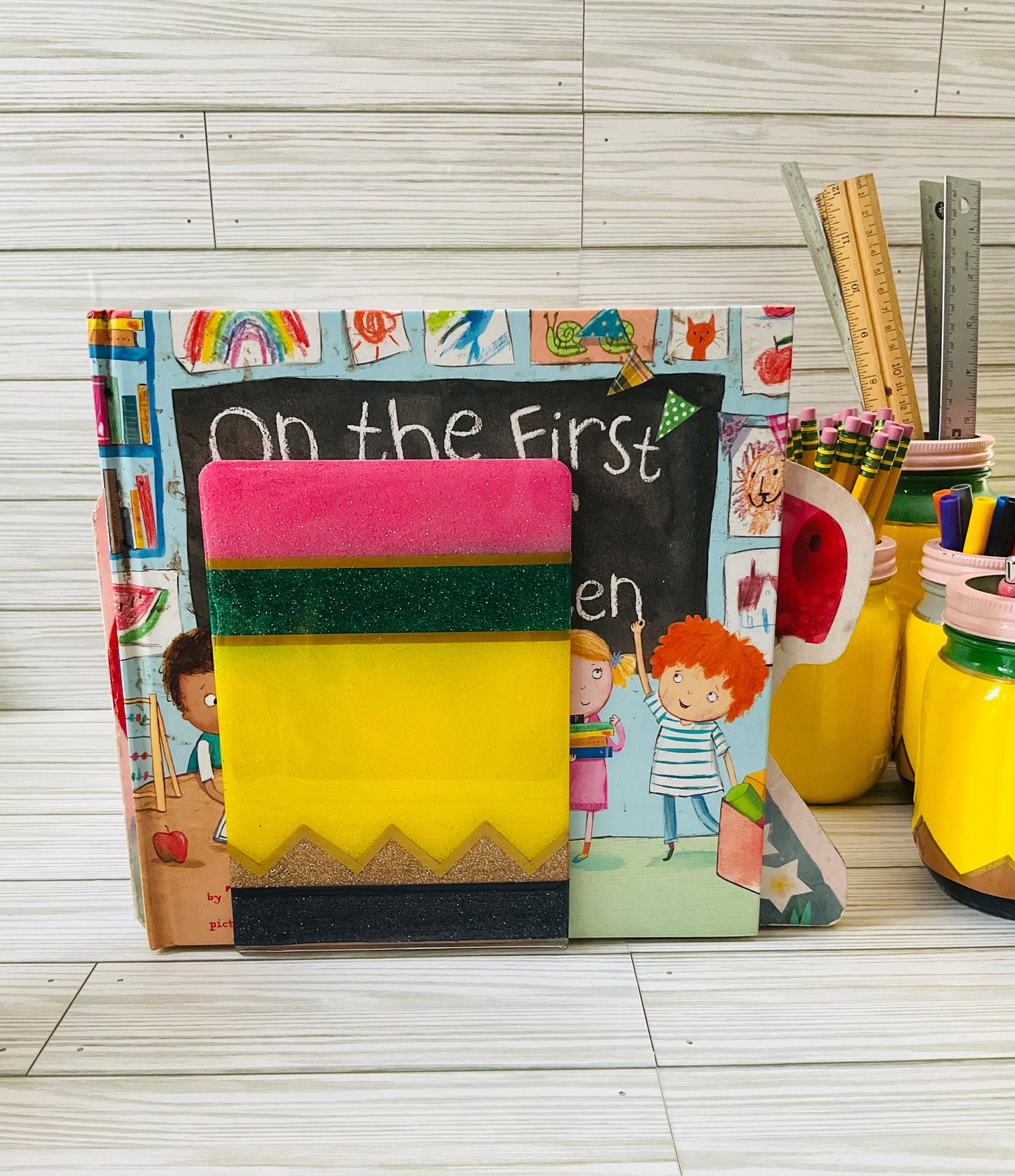 Sparkling Yellow Pencil Glitter Bookends - Perfect Teacher Gifts, Stylish Classroom Decor