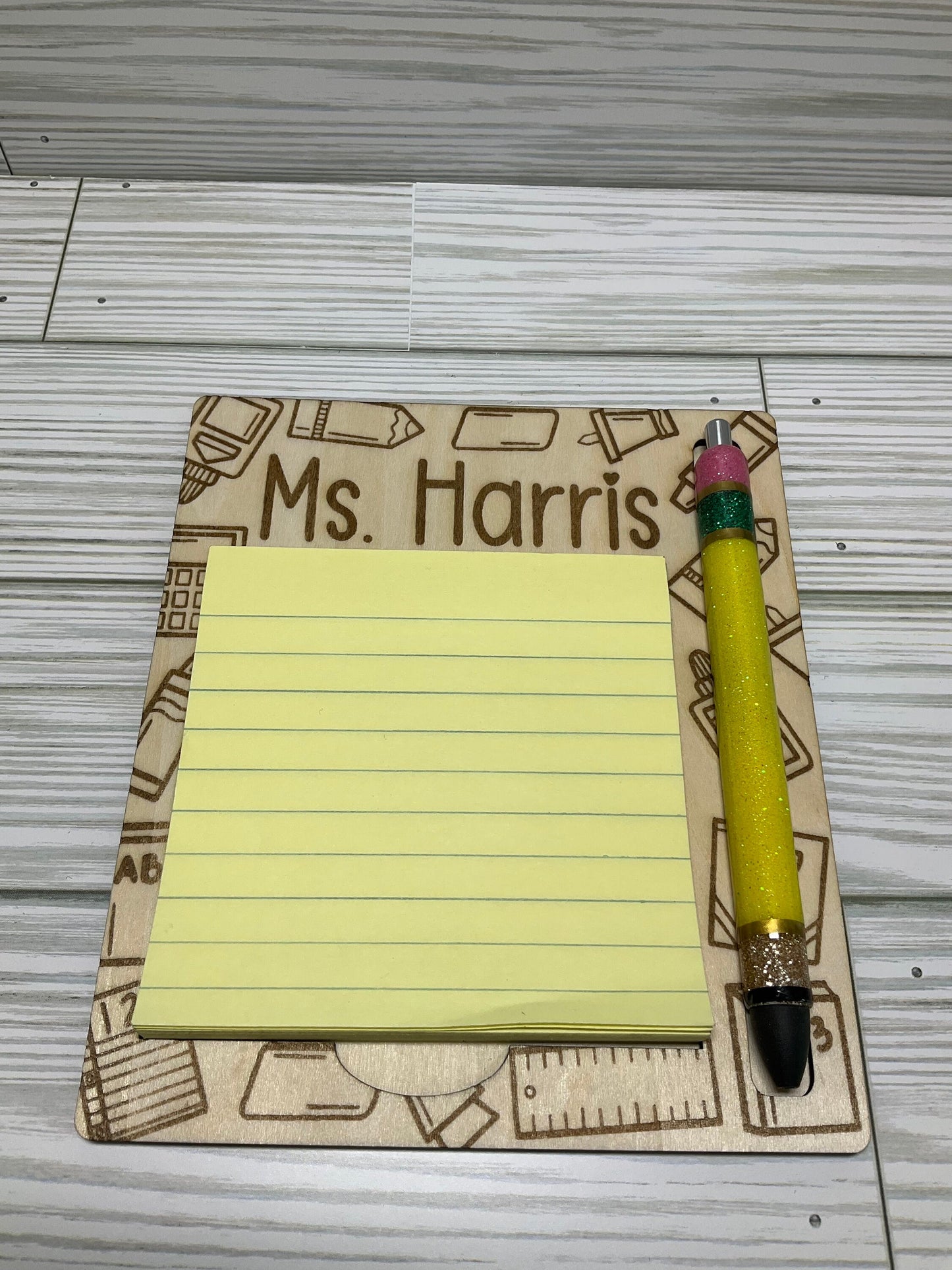 Personalized Engraved Pen & Post-it Note Holder – Teacher Desk Organizer Gift by Lina Loves Two, handmade in Los Angeles CA