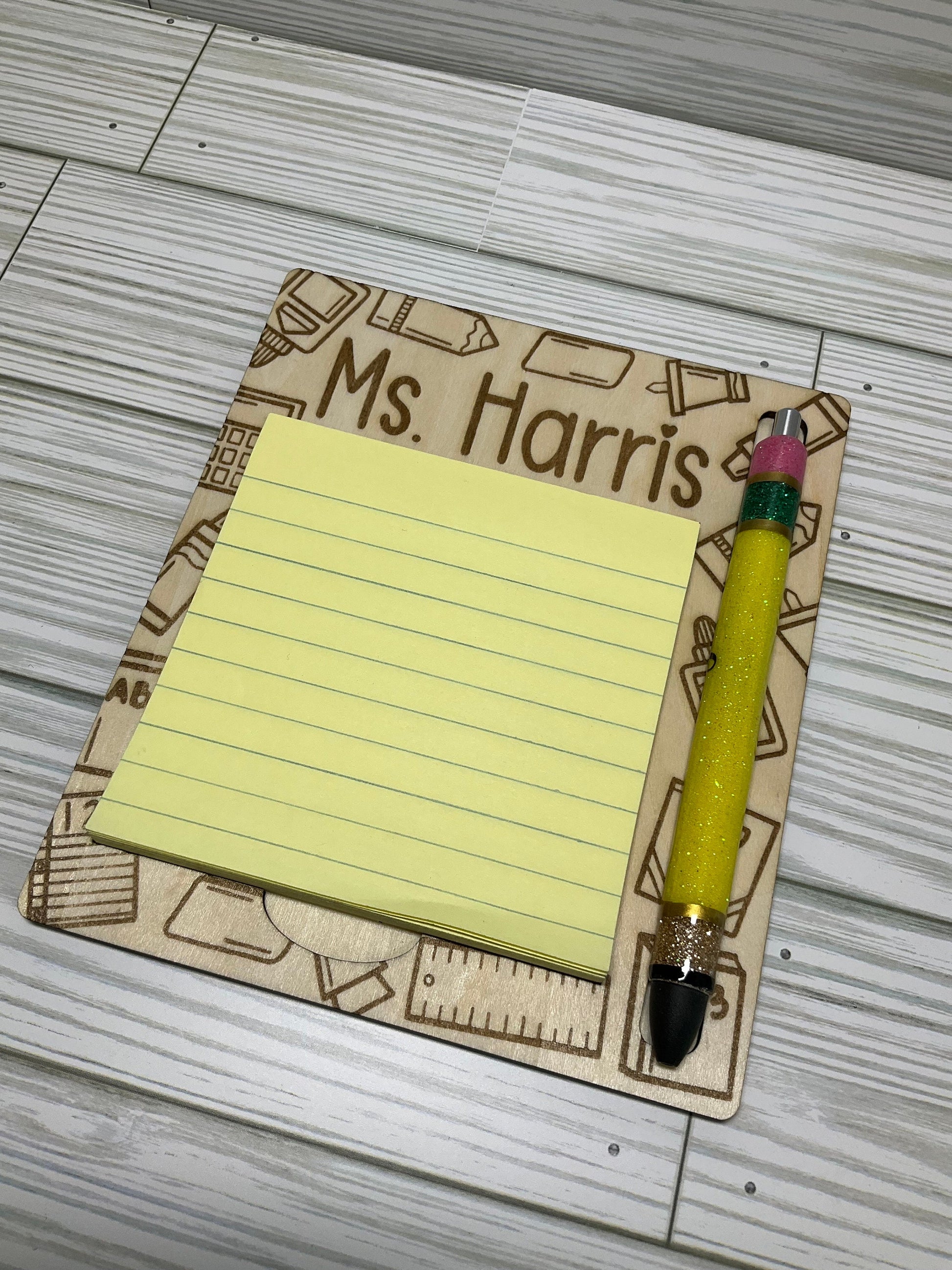 Personalized Engraved Pen & Post-it Note Holder – Teacher Desk Organizer Gift by Lina Loves Two, handmade in Los Angeles CA