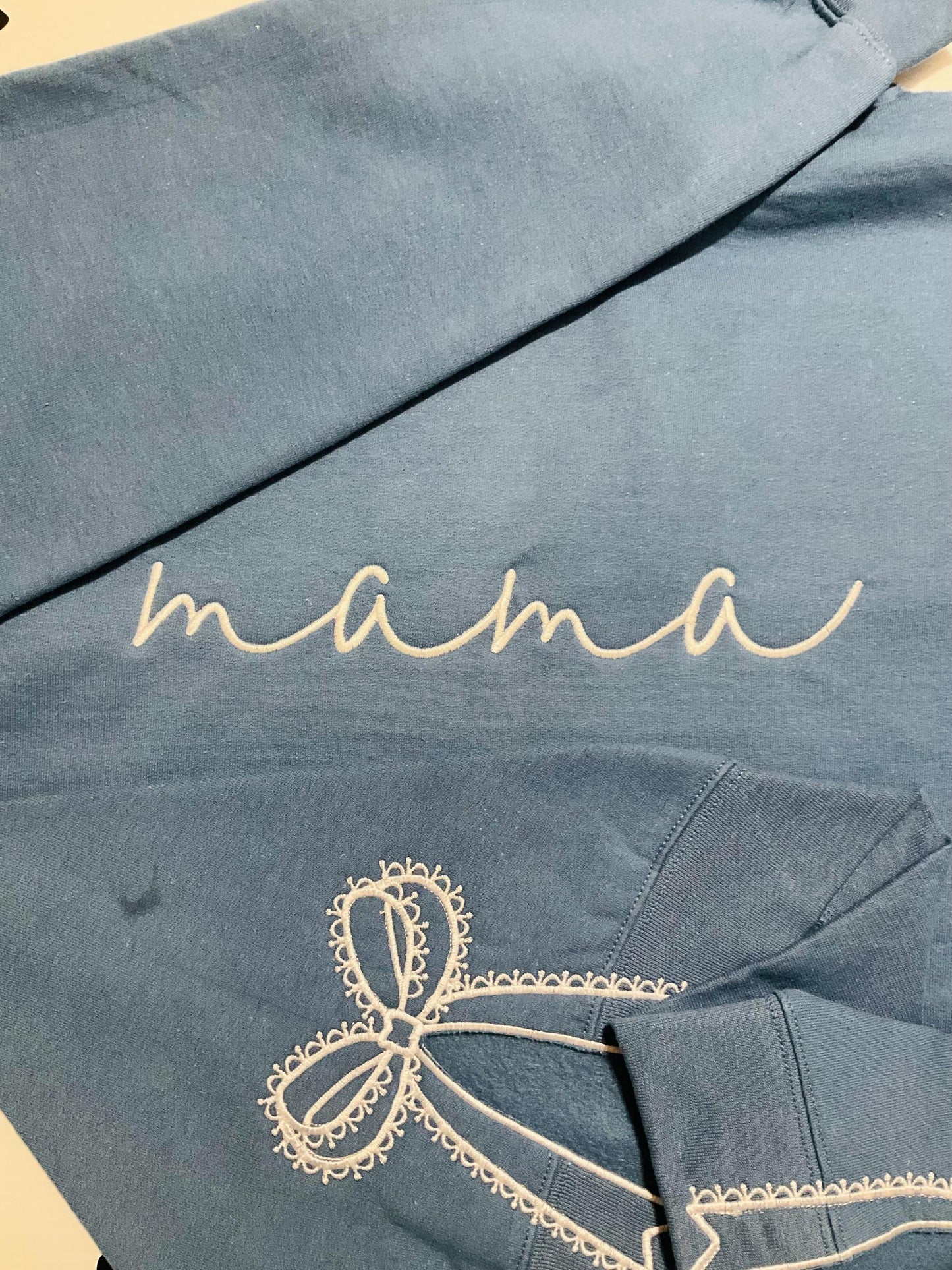 Embroidered Mama Sweatshirt: Classic Lace Side Bow Design
