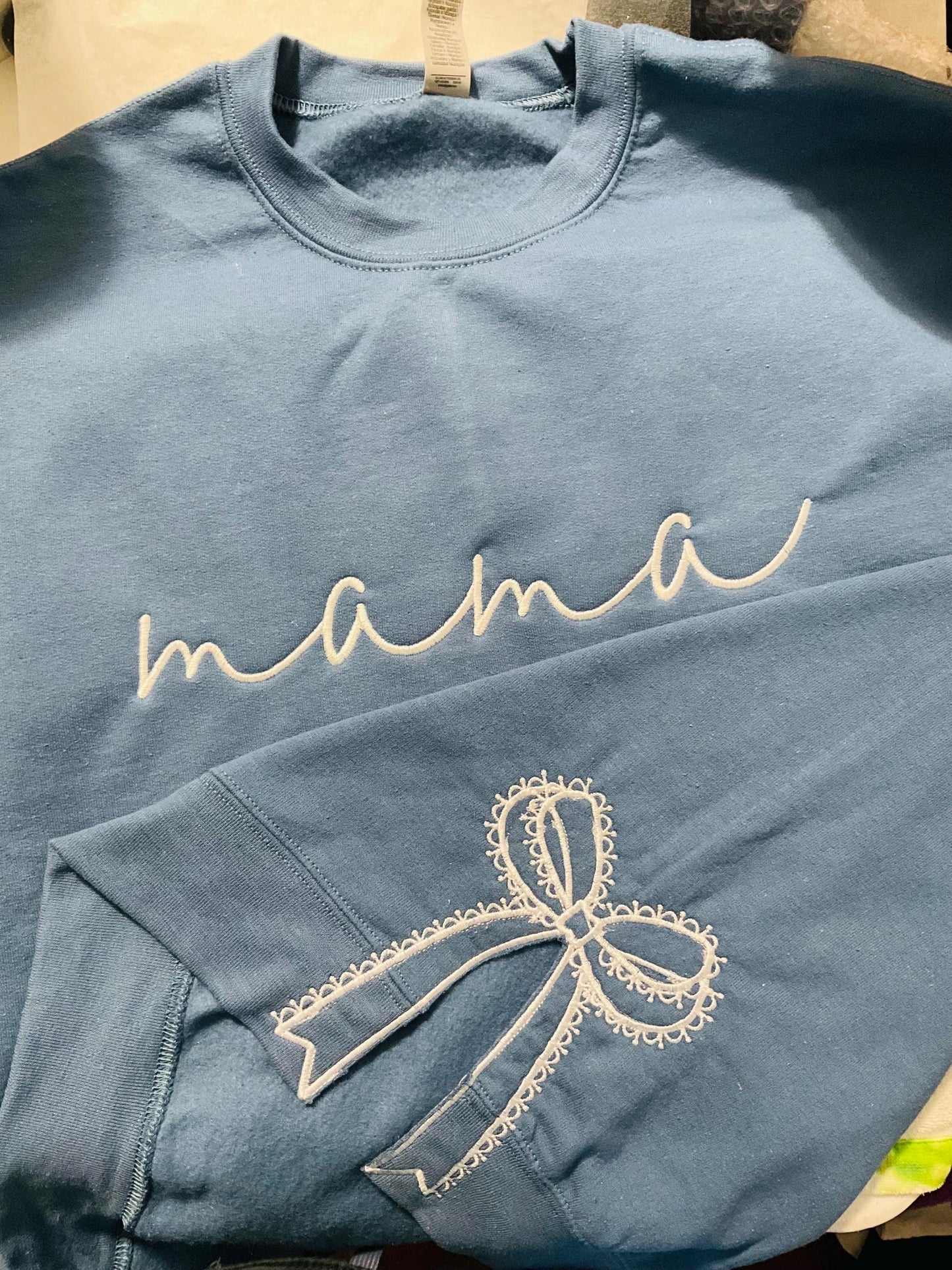 Embroidered Mama Sweatshirt: Classic Lace Side Bow Design