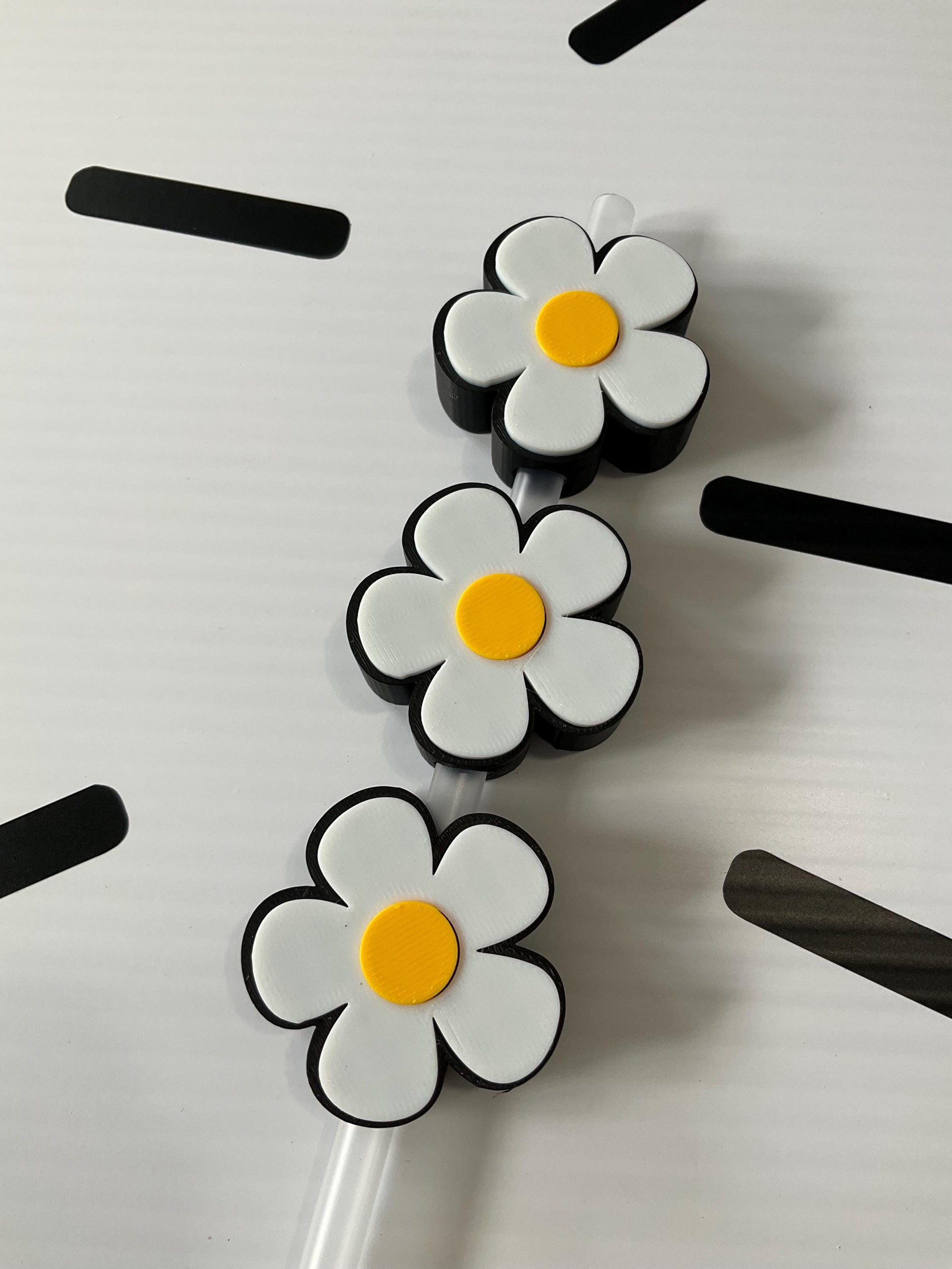 3D Printed Daisy Straw Topper: Reusable Floral Cup Charm by Lina Loves Two, handmade in Los Angeles CA