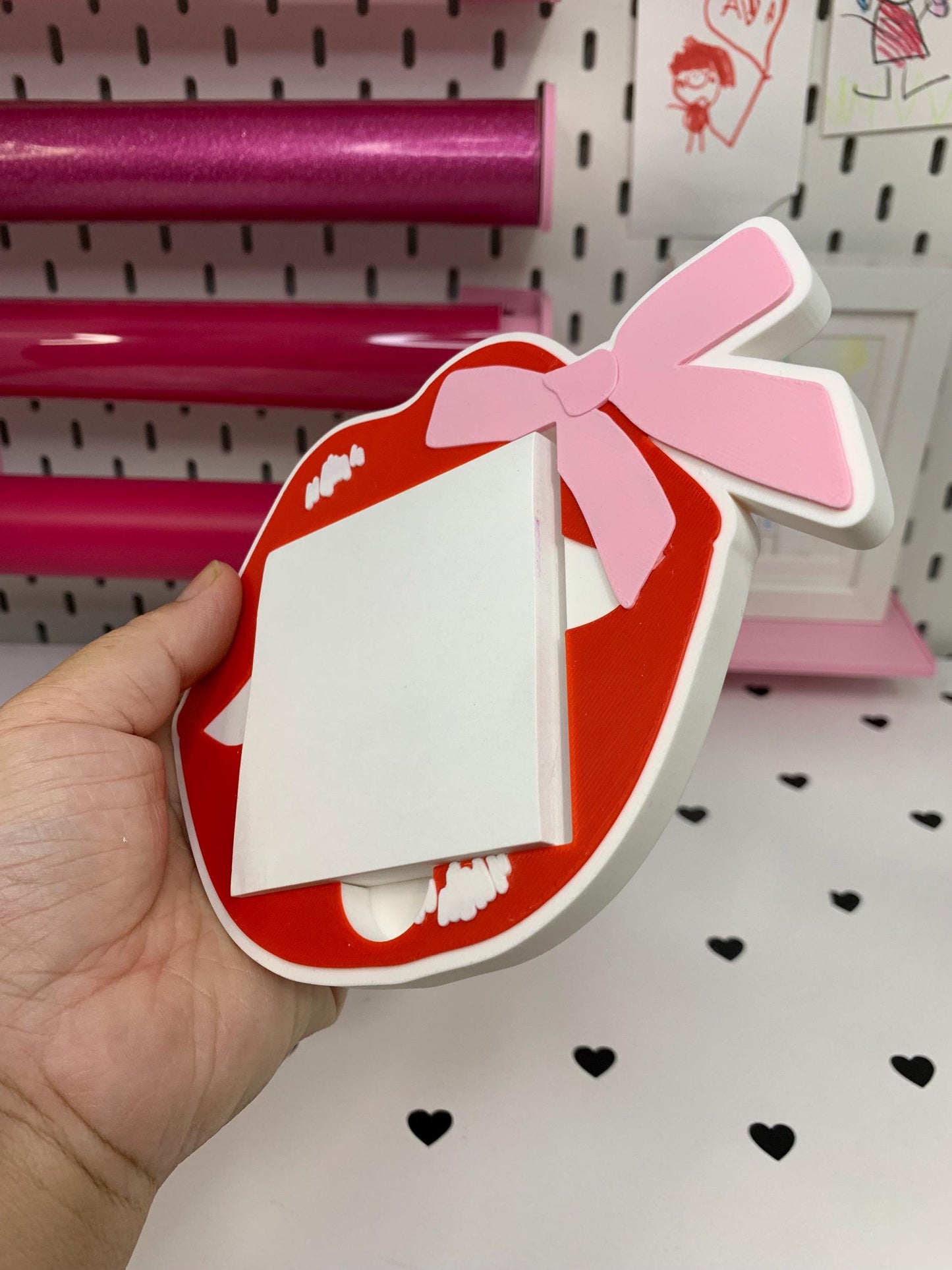 Lip with Bow Note Holder 3D Print File (STL & 3MF)