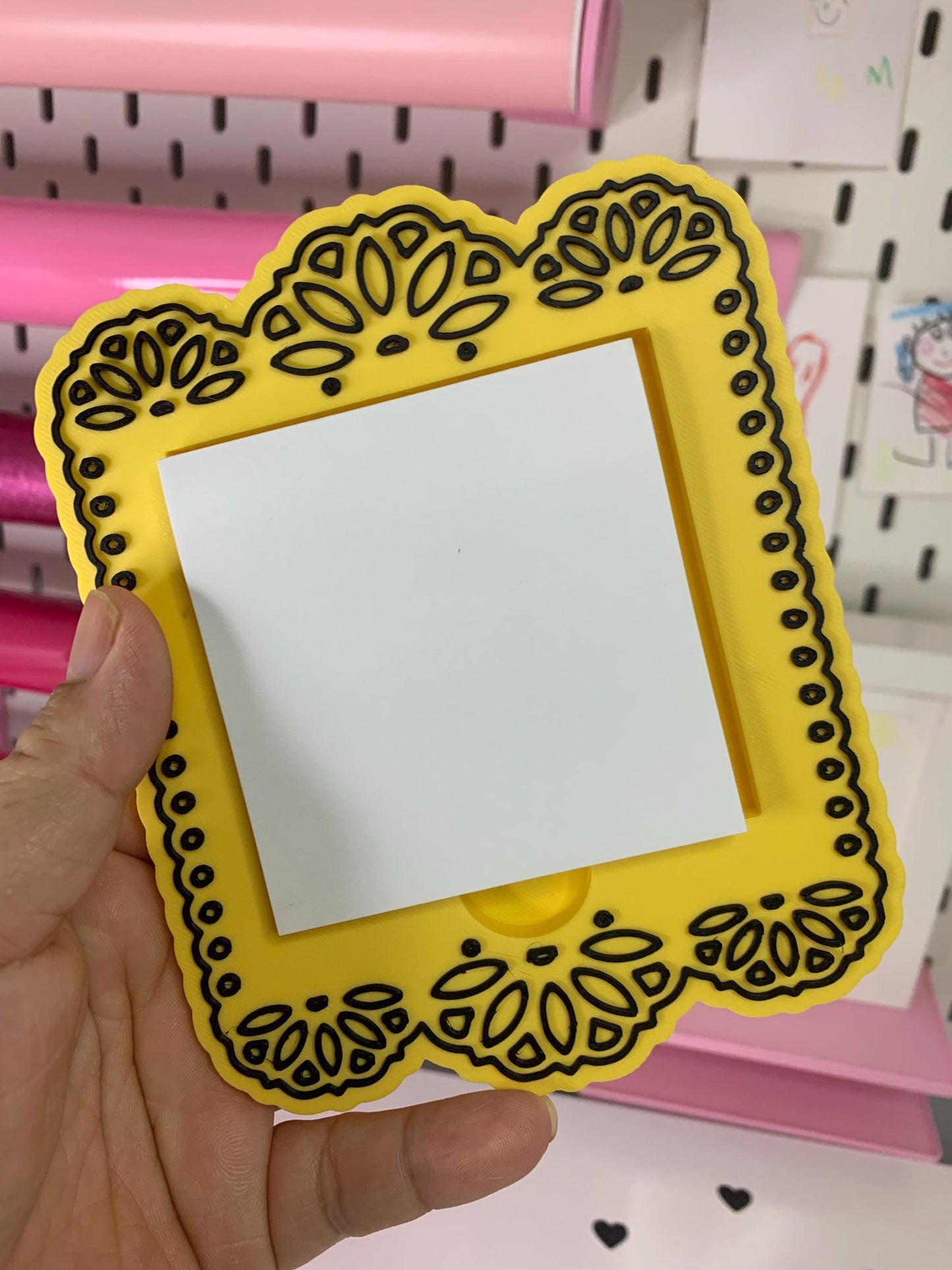 Digital STL File | Fiesta Banner (Papel Picado) Post-It Note Holder | 3D Digital File | STL & 3MF Download