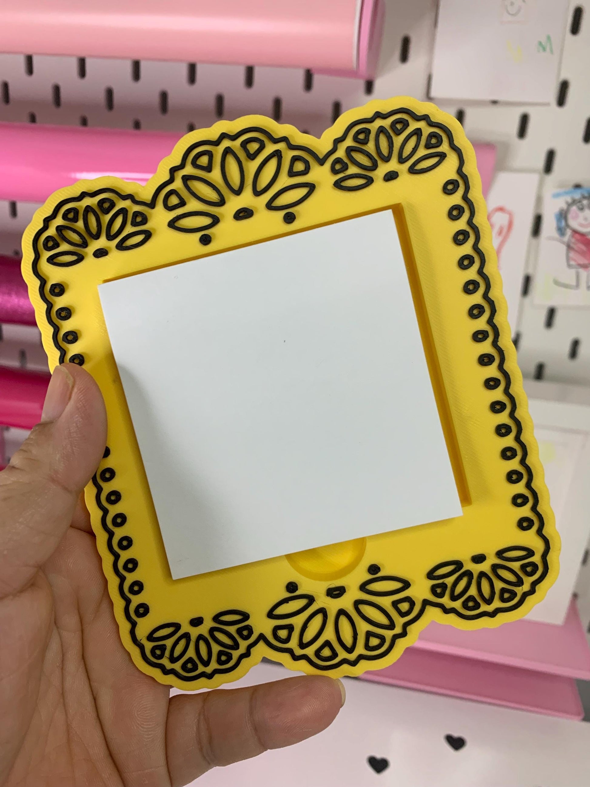 Digital STL File | Fiesta Banner (Papel Picado) Post-It Note Holder | 3D Digital File | STL & 3MF Download