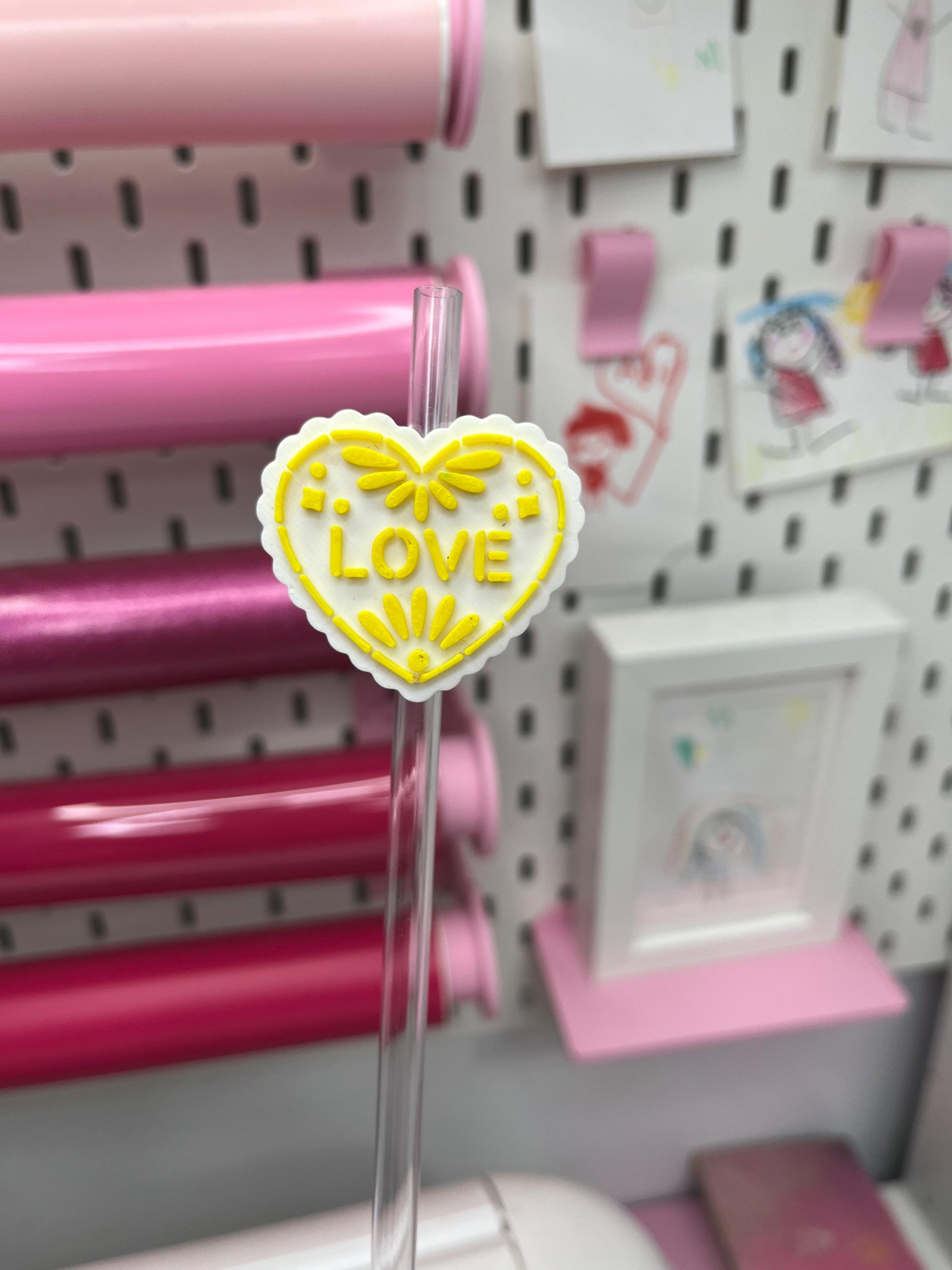 Mexican Heart Straw Toppers with Scalloped Edges – STL and 3MF Files | 8mm & 10mm Straw Holes | Digital Download