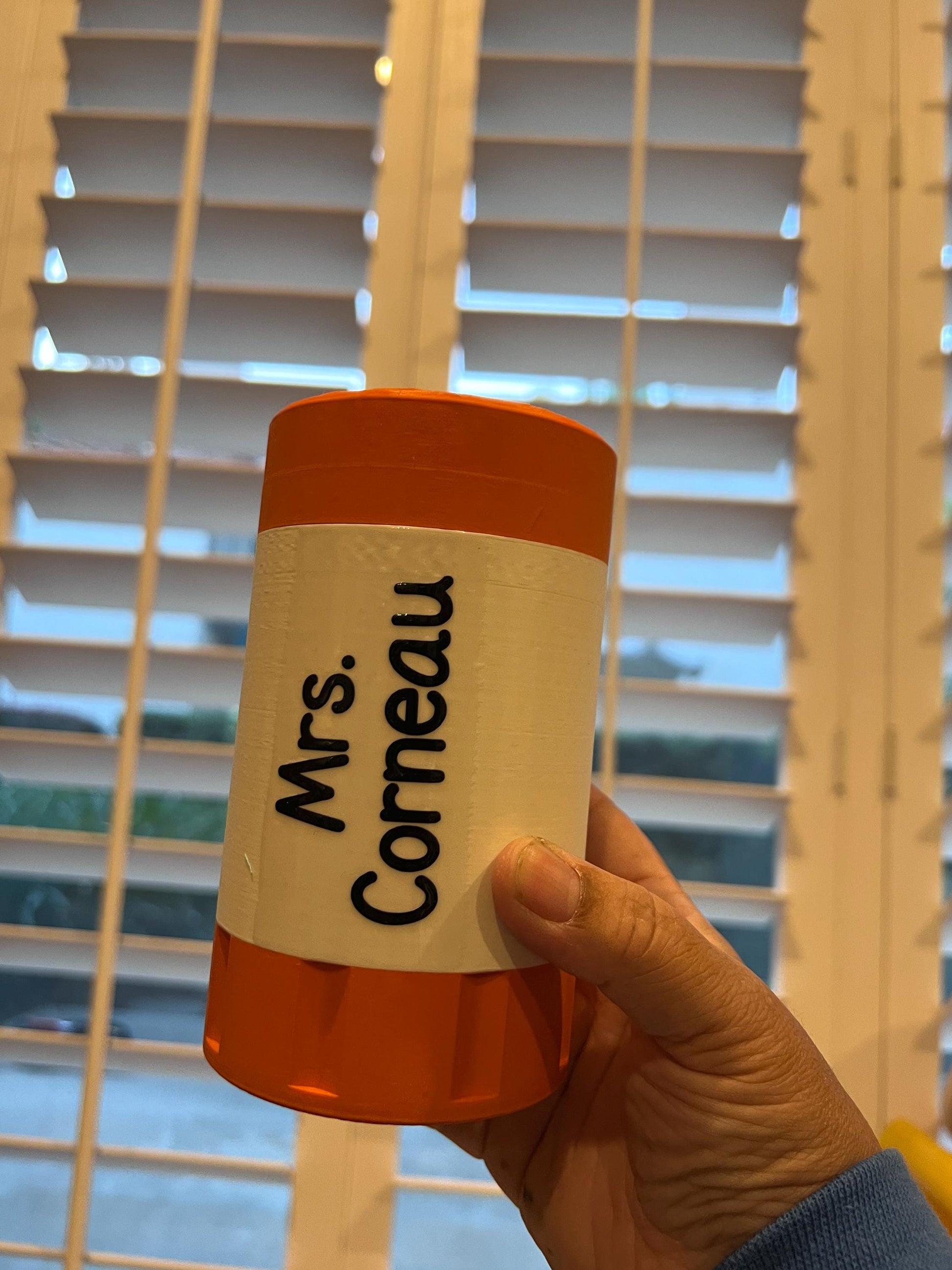 Glue-Inspired Can Cooler | 3D Print File (3MF)