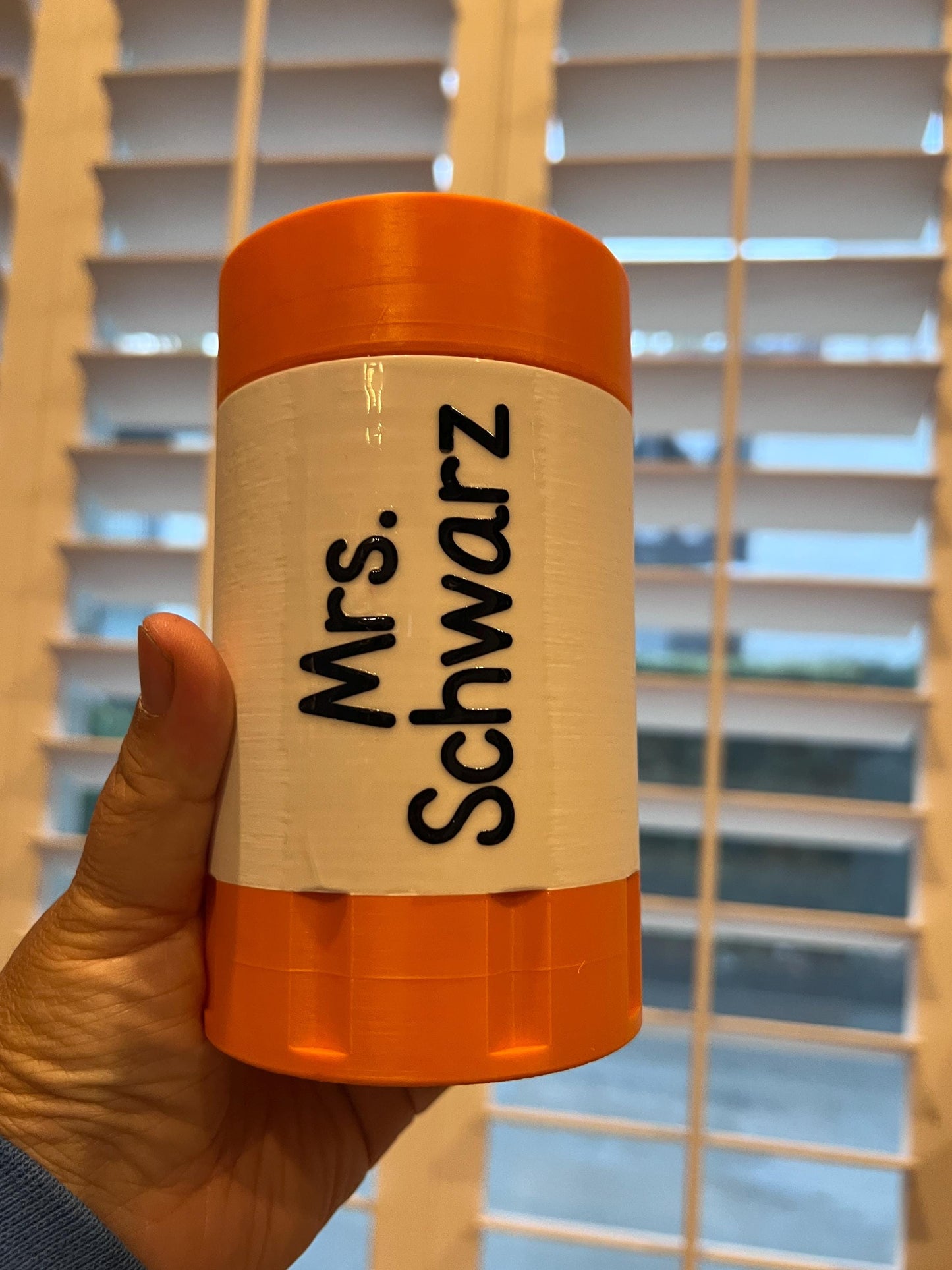 Glue-Inspired Can Cooler | 3D Print File (3MF)