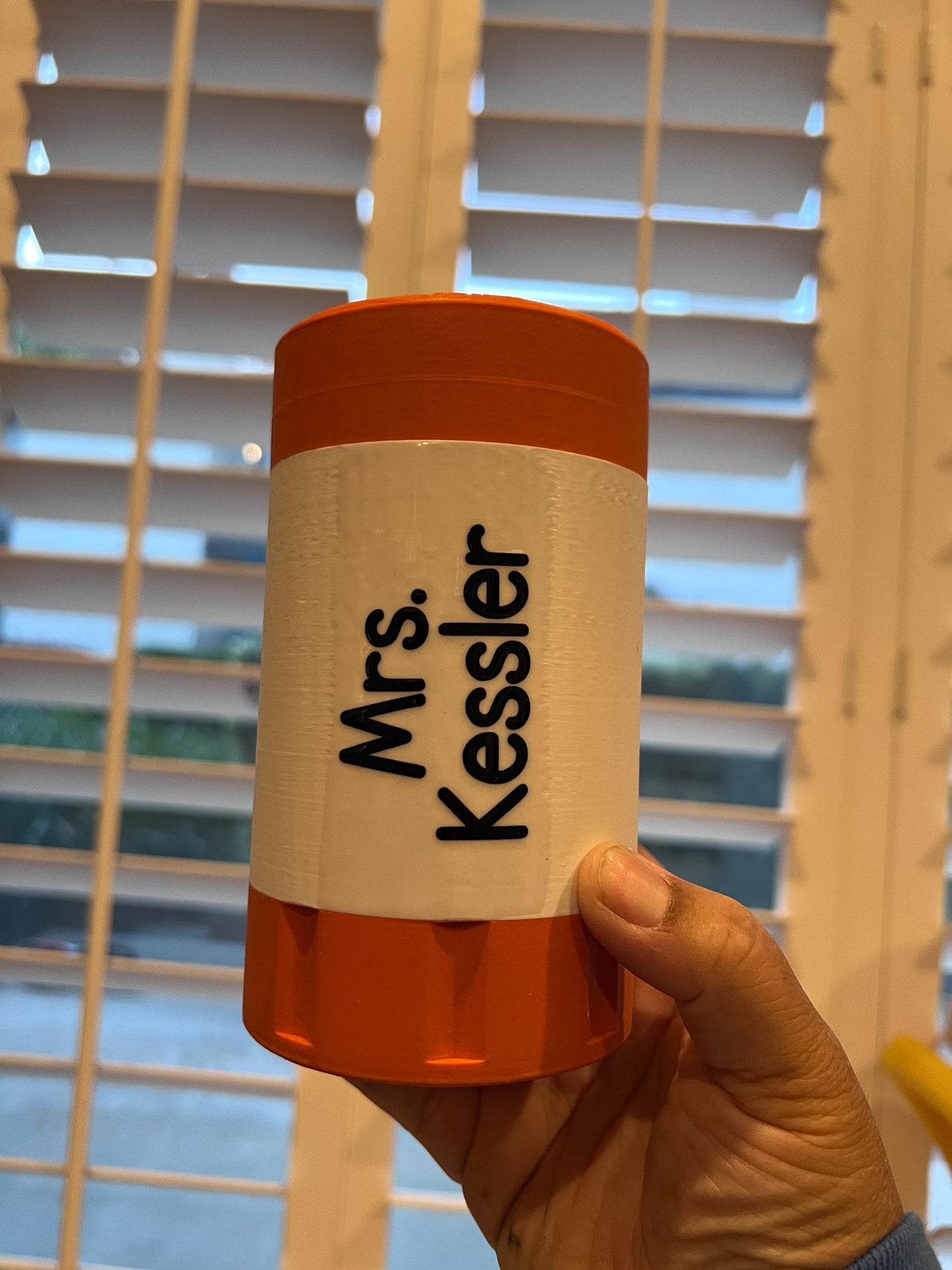 Glue-Inspired Can Cooler | 3D Print File (3MF)