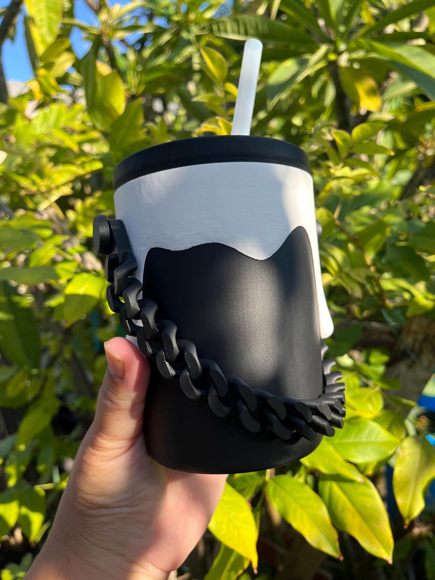 Drip Can Cooler with Chain Handle