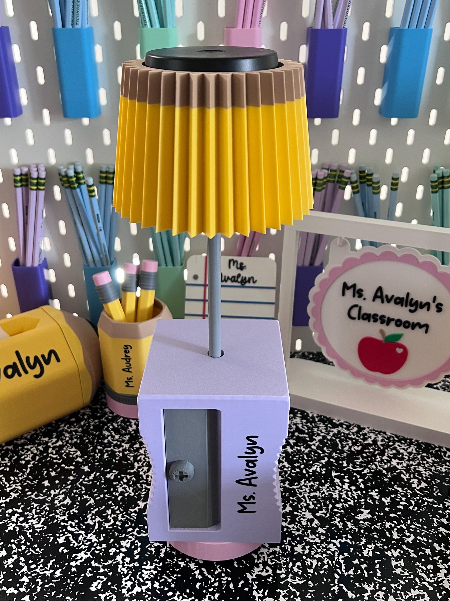 Personalized Pencil Table Lamp, Teacher Desk Lamp, Pencil Sharpener Lamp, Cordless Rechargeable Touch Lamp, Classroom Decor, Teacher Gift