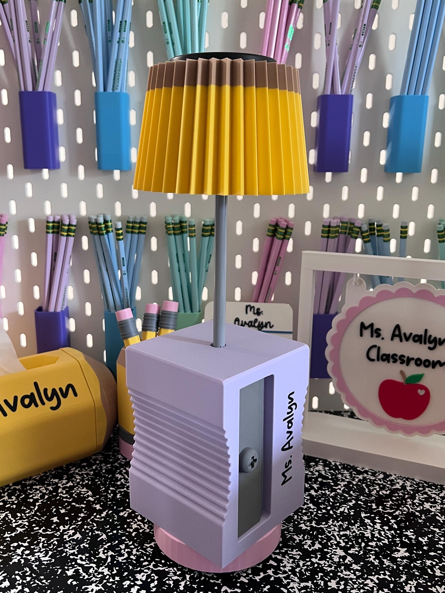 Personalized Pencil Table Lamp, Teacher Desk Lamp, Pencil Sharpener Lamp, Cordless Rechargeable Touch Lamp, Classroom Decor, Teacher Gift