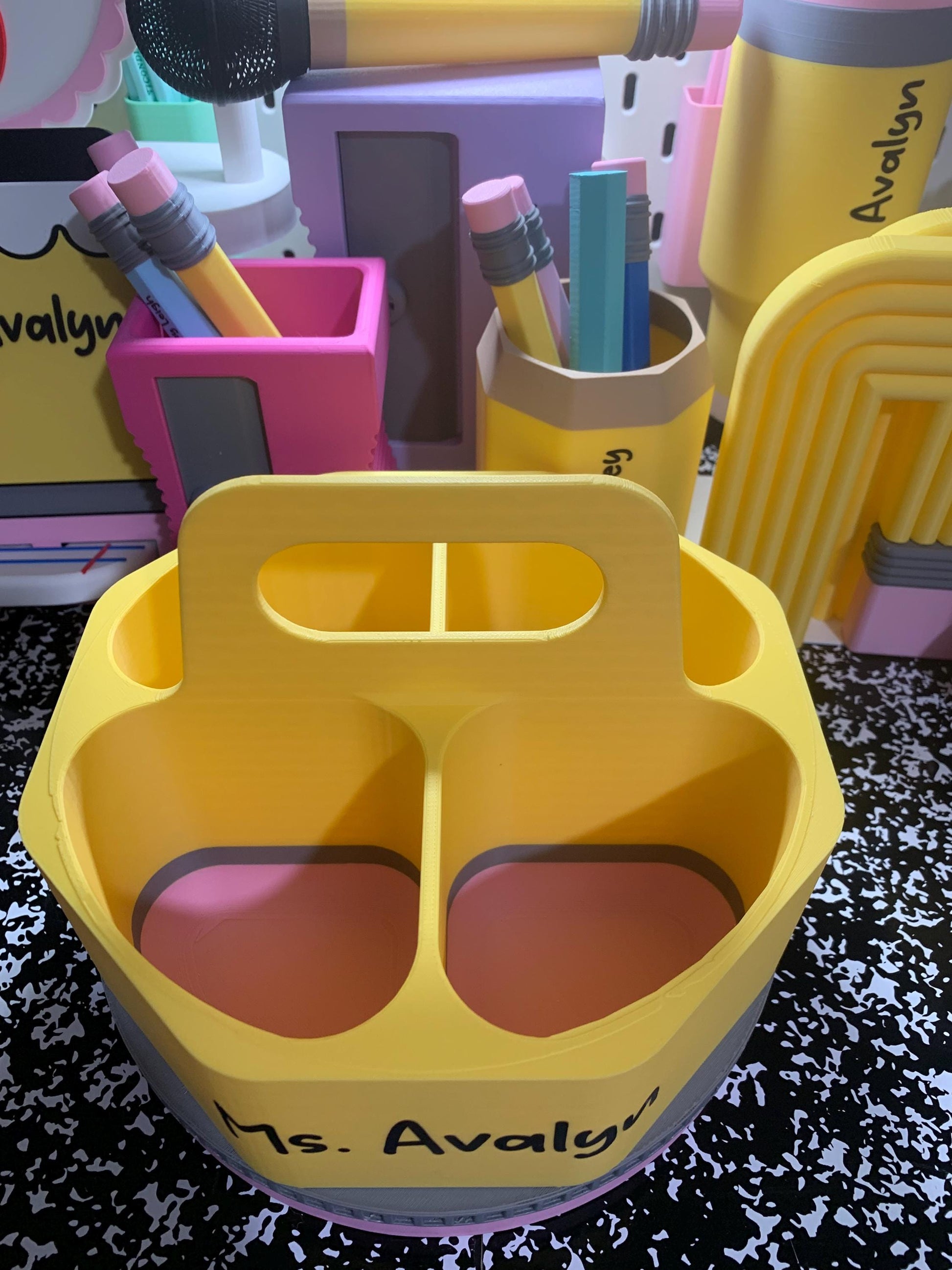 Personalized 3D Printed Organizer with Handle | Storage Caddy | Pencil Storage Caddy