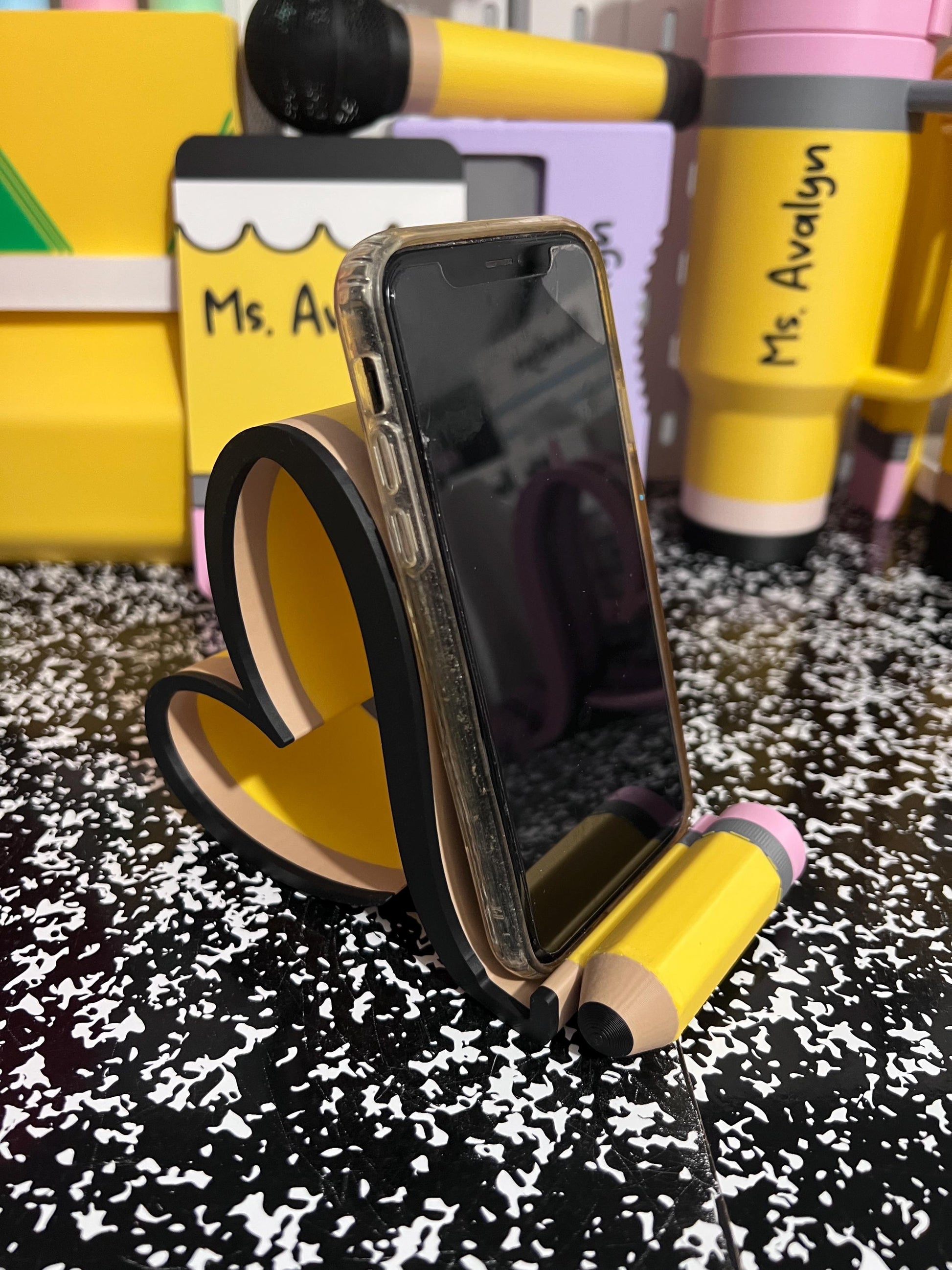 Heart Phone Holder, Pencil Phone Stand, Crayon Phone Holder, Teacher Desk Accessory, Teacher Gift, Classroom Decor, Back to School Gift