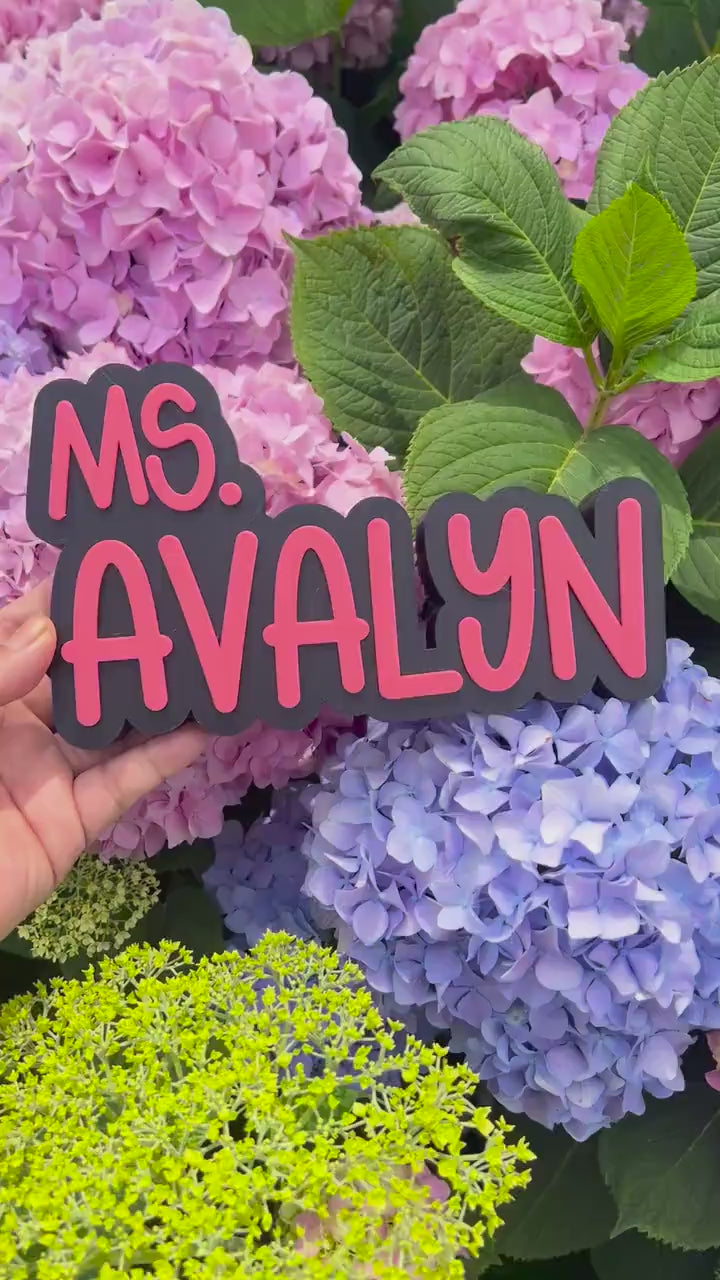 Personalized 3D Teacher Desk Name Sign: Custom Classroom Decor